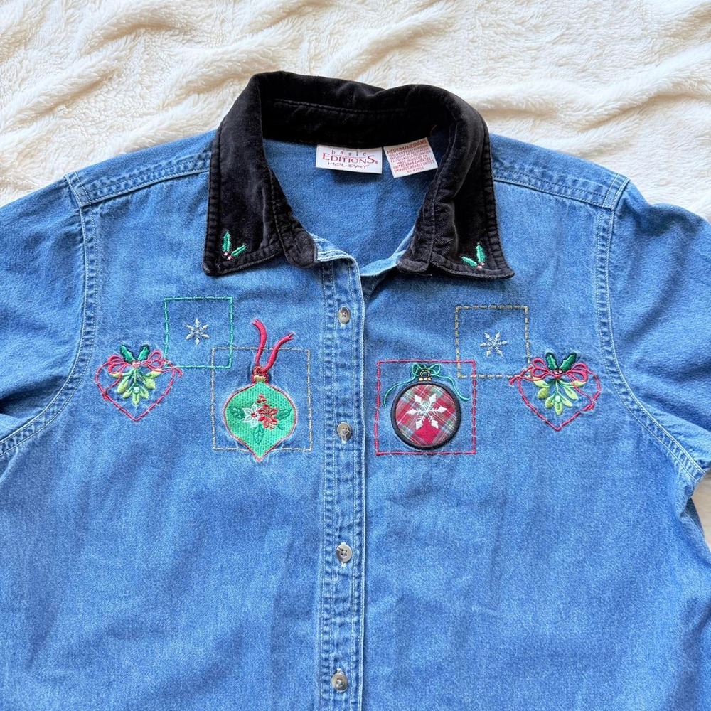 Basic Editions Women's Medium Christmas Embroidered Denim Shirt